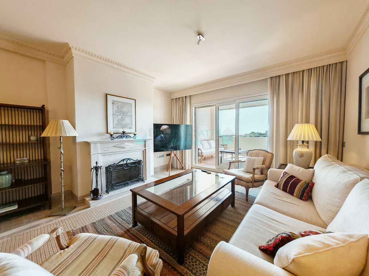 Apartamento en alquiler en Sierra Blanca, Marbella Golden Mile