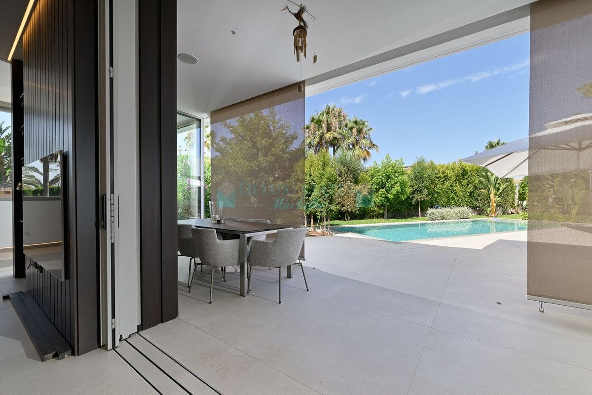 Villa for sale in Marbesa, Marbella East