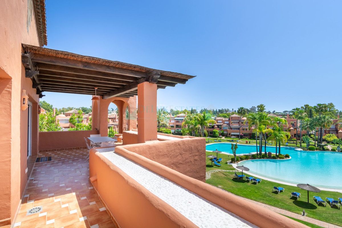 Penthouse for sale in Guadalmina Baja, San Pedro de Alcantara