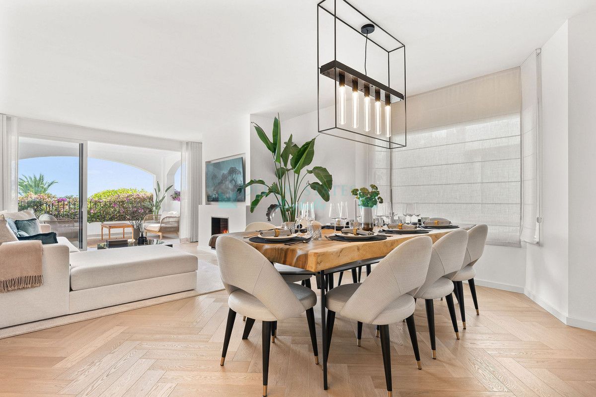 Town House for sale in Marbella Golden Mile