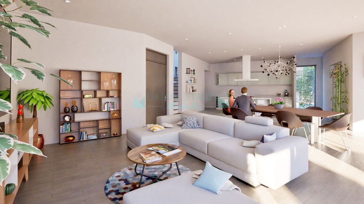 Villa for sale in Cabopino, Marbella East