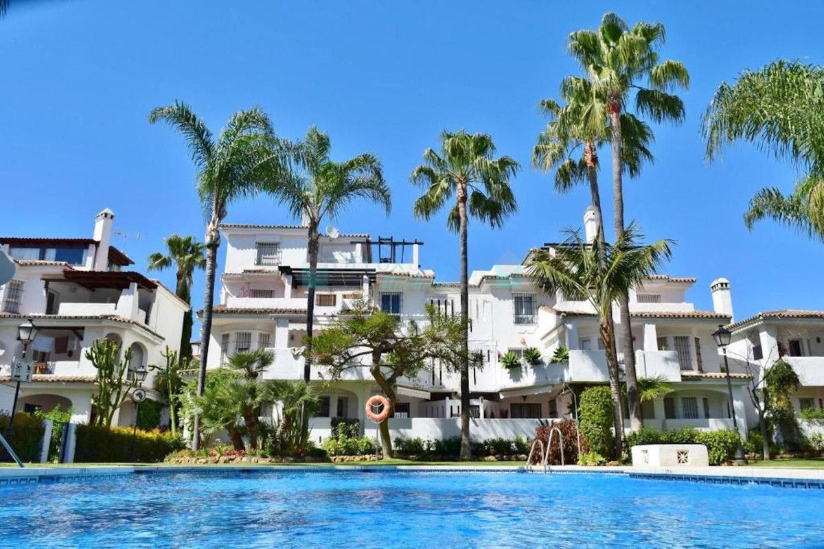 Ground Floor Apartment for rent in Nueva Andalucia