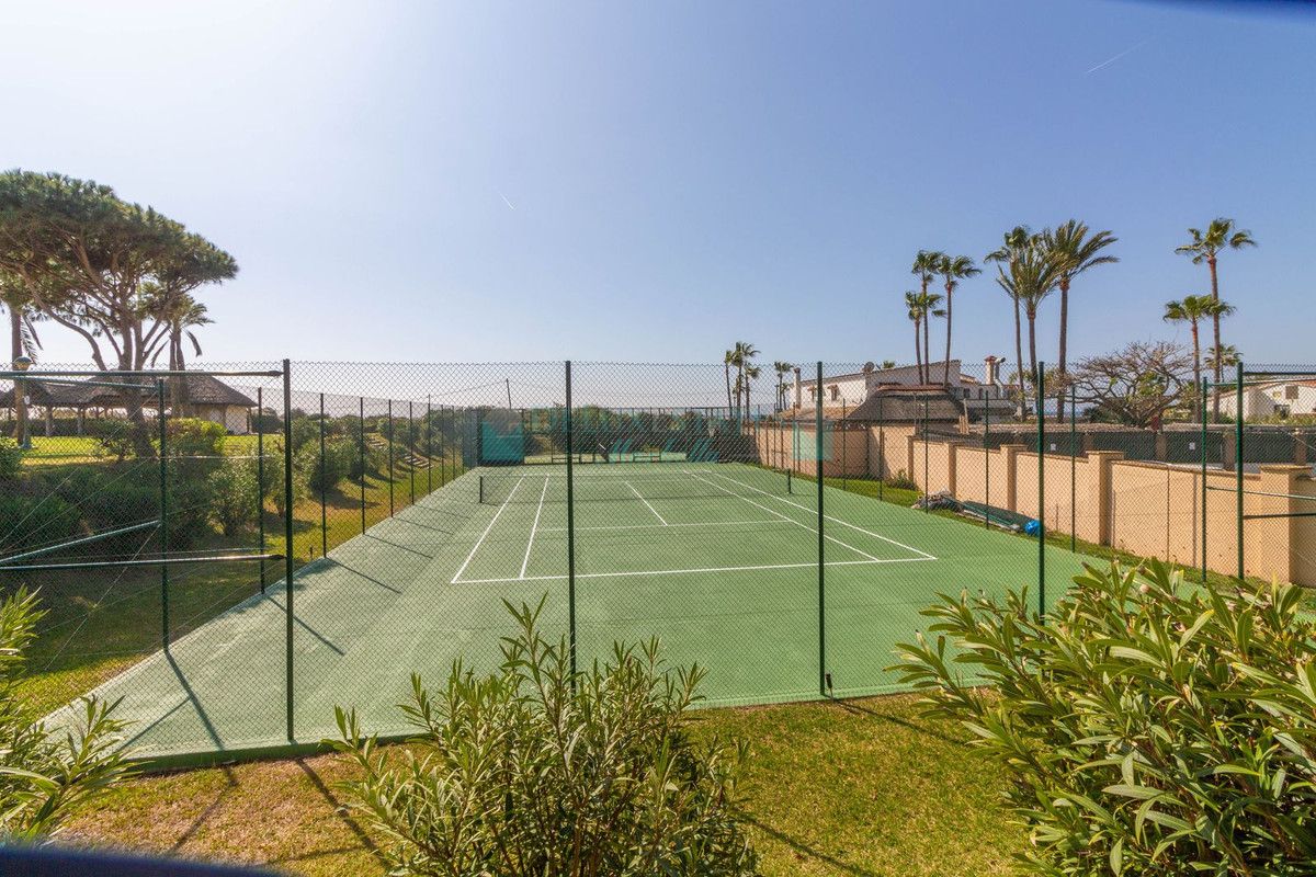 Ground Floor Apartment for sale in Elviria, Marbella East