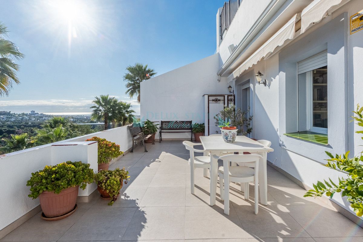 Apartment for sale in La Quinta, Benahavis