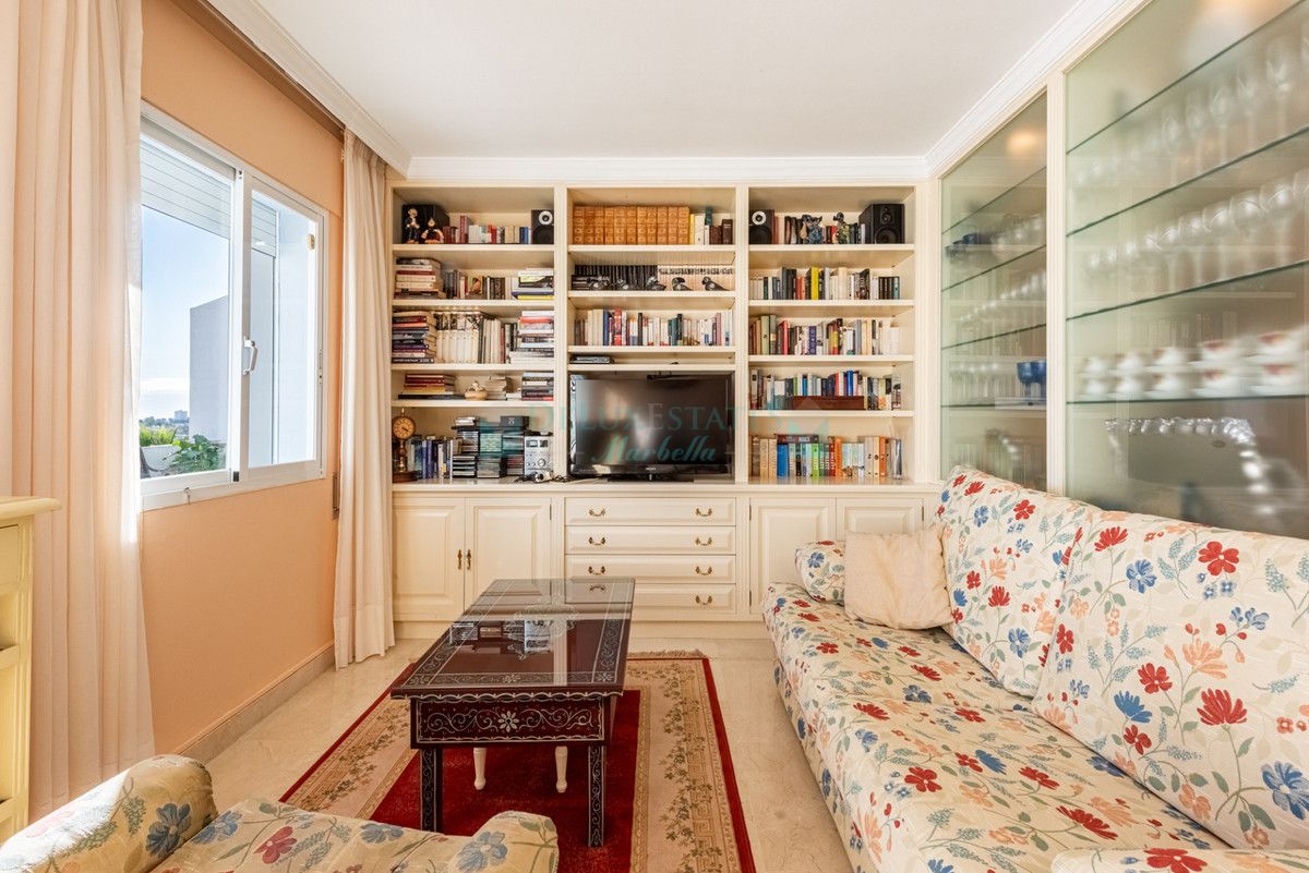 Apartment for sale in La Quinta, Benahavis