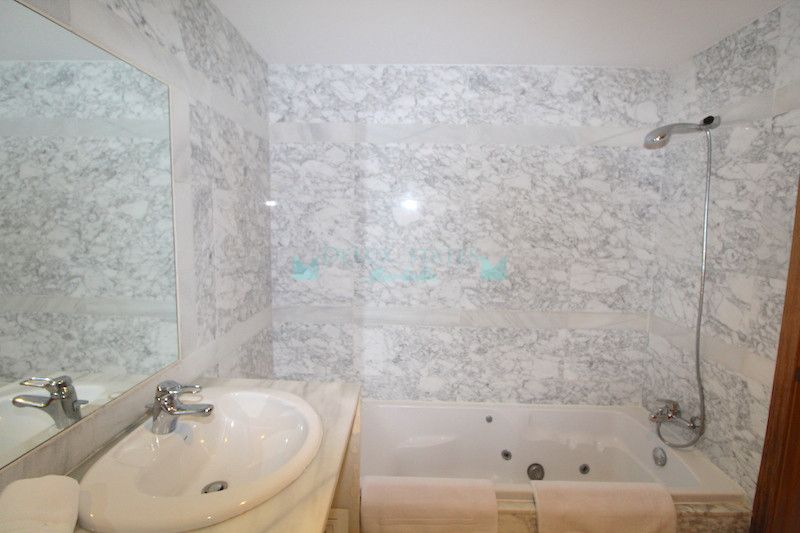 Penthouse for sale in Marbella - Puerto Banus