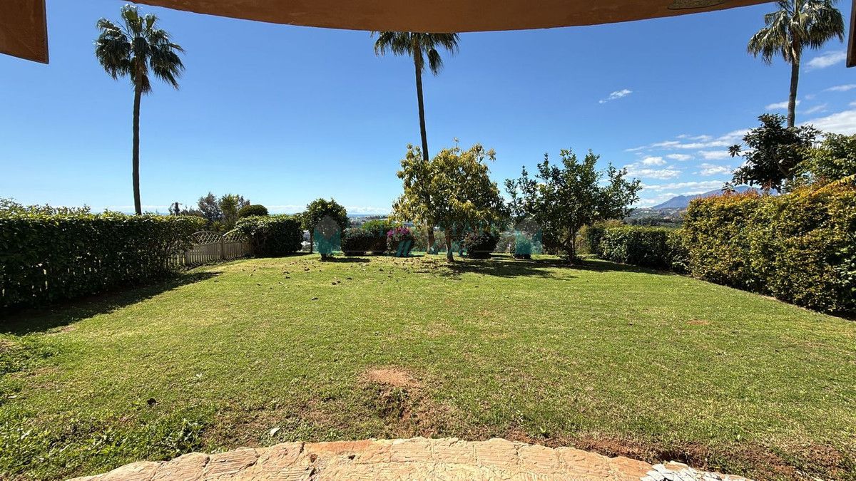 Ground Floor Apartment for sale in Nueva Andalucia