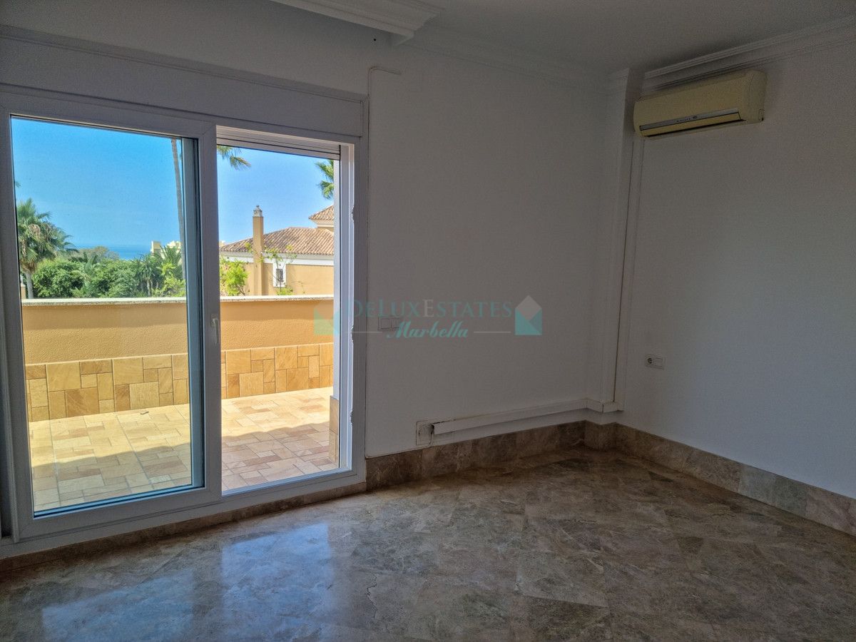 Semi Detached Villa for sale in Santa Clara, Marbella East