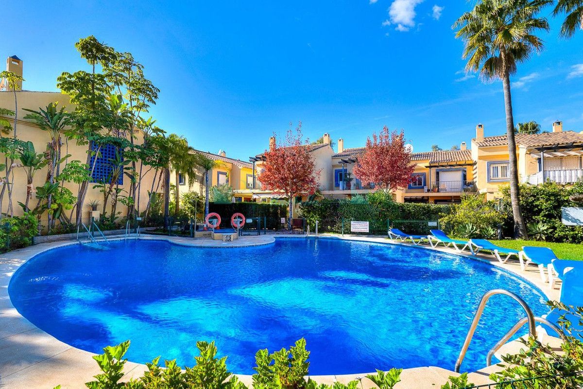 Town House for sale in Marbella - Puerto Banus
