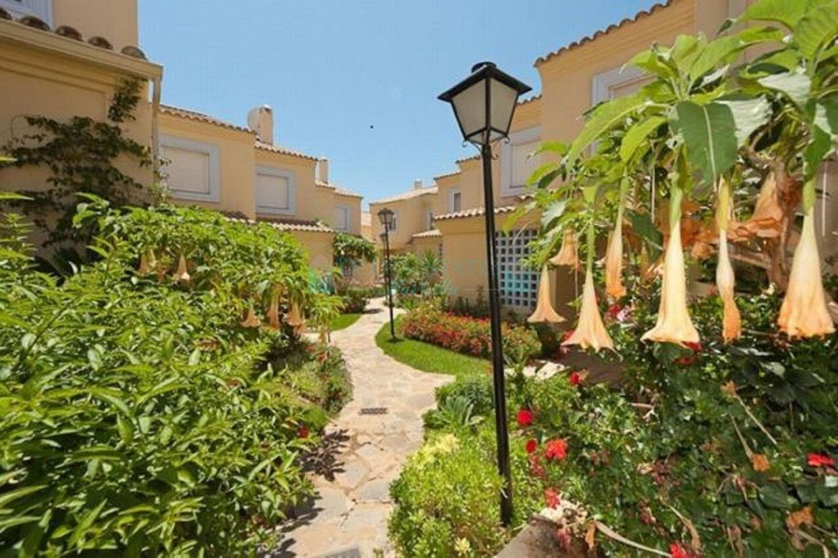 Town House for sale in Marbella - Puerto Banus
