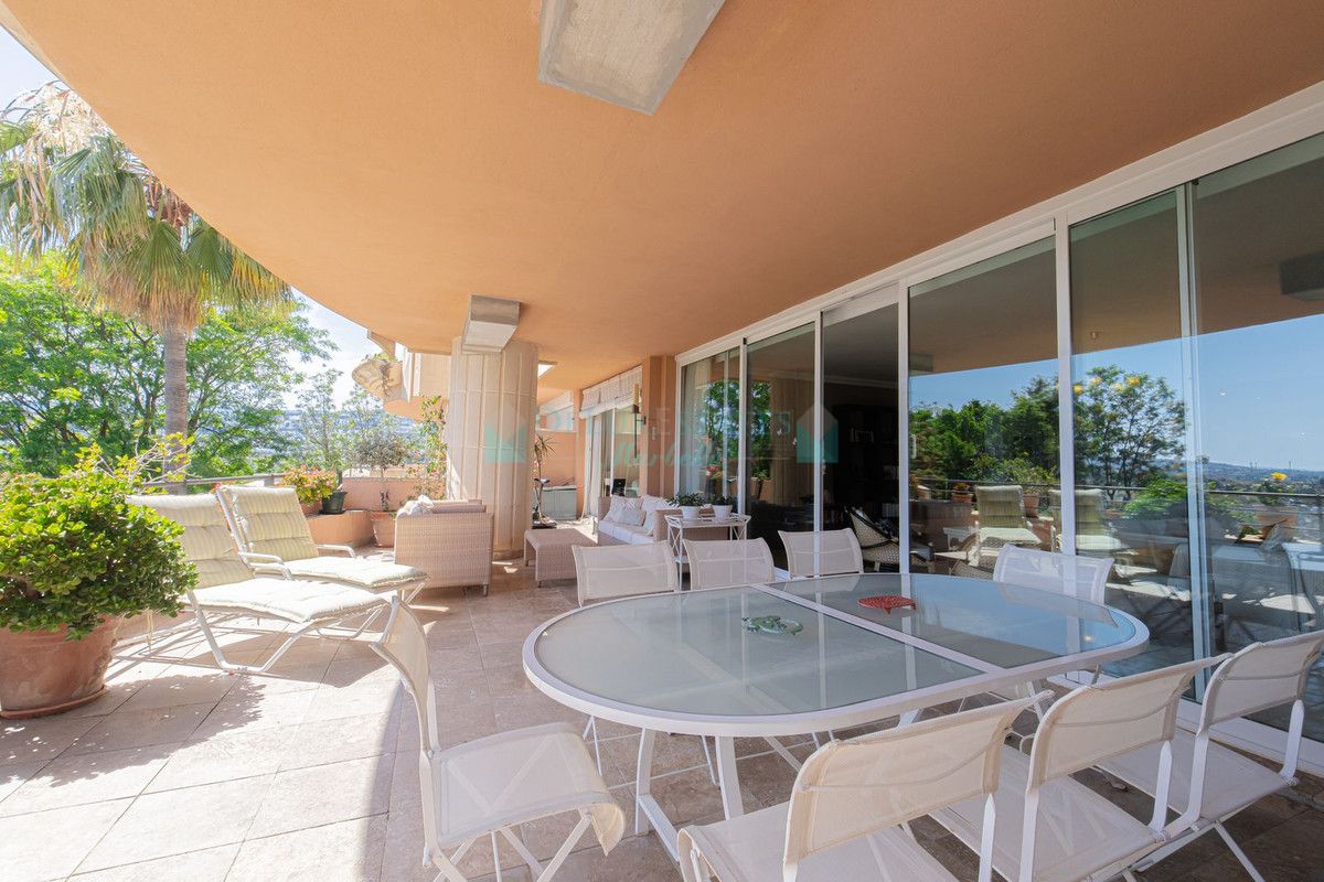 Apartment for sale in Nueva Andalucia