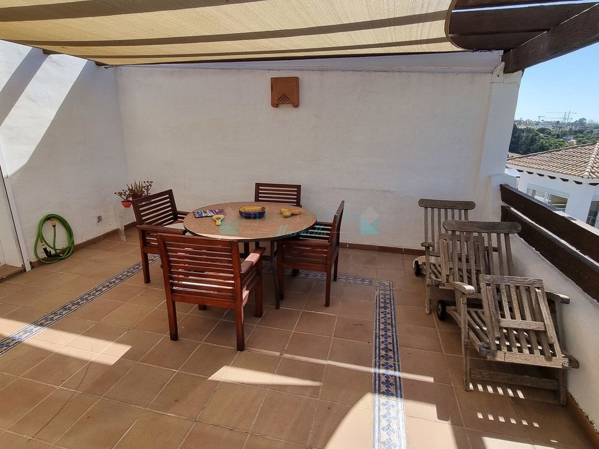 Penthouse for sale in Selwo, Estepona