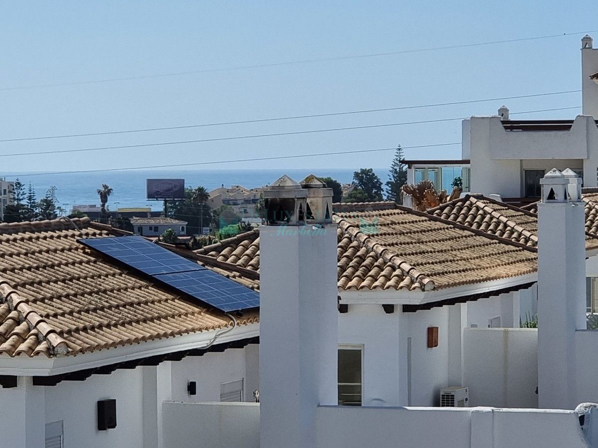Penthouse for sale in Selwo, Estepona