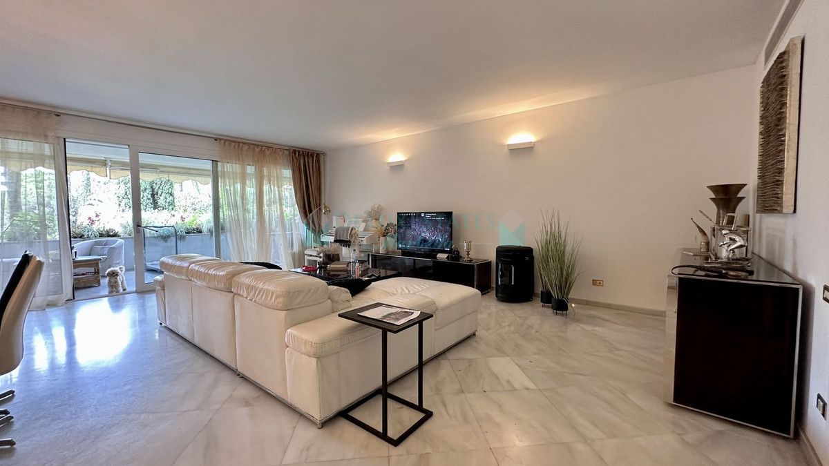 Apartment for sale in Marbella Golden Mile