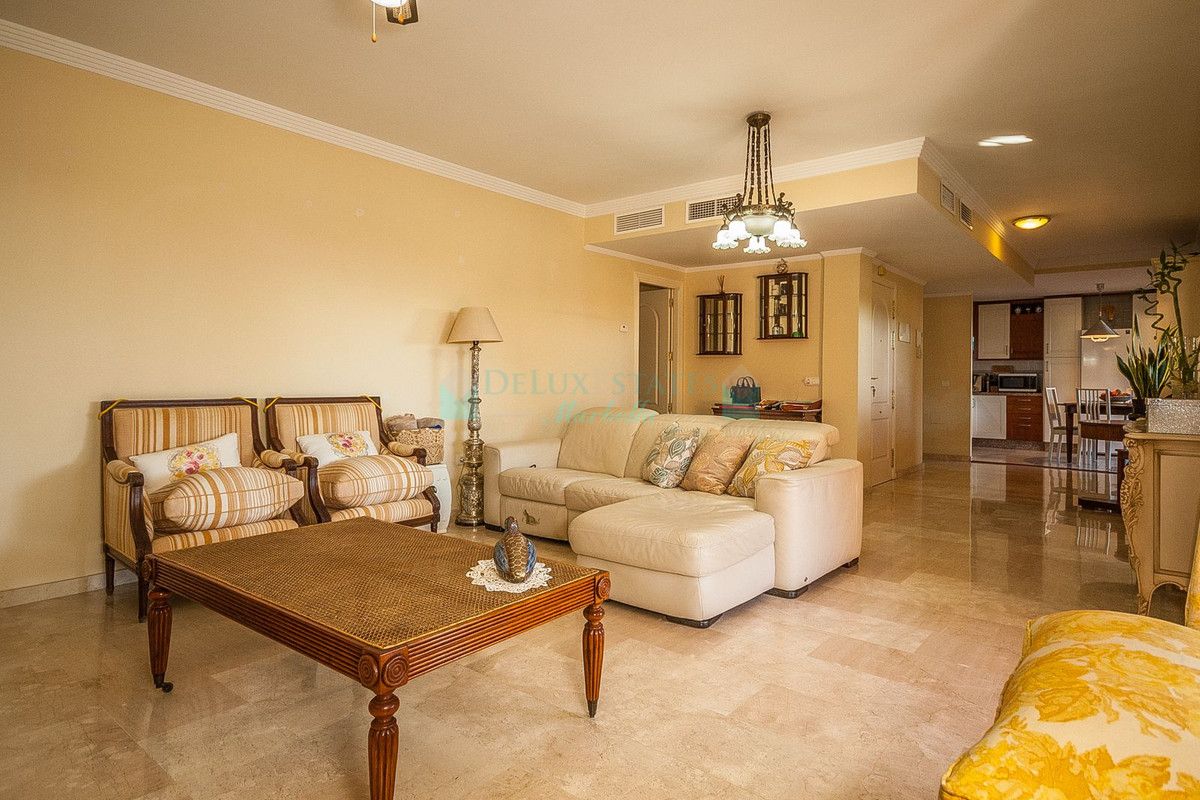 Apartment for sale in Elviria, Marbella East