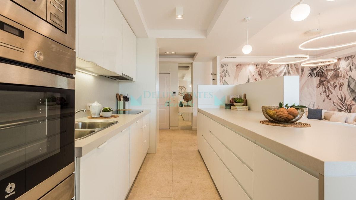 Apartment for rent in Elviria, Marbella East