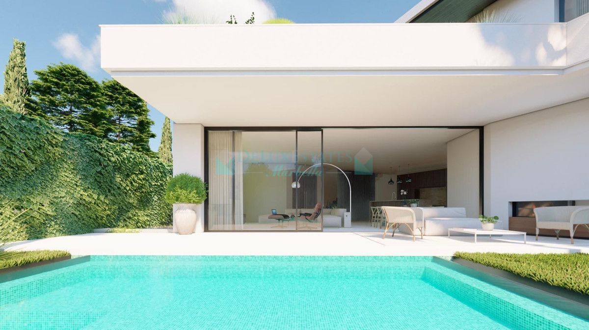 Residential Plot for sale in Cabopino, Marbella East