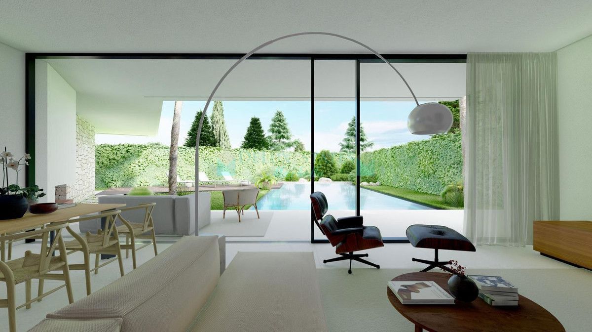 Residential Plot for sale in Cabopino, Marbella East