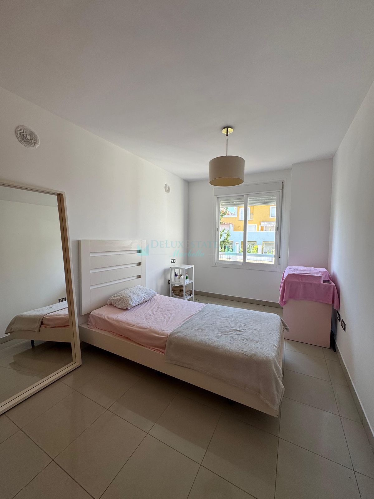 Town House for sale in El Paraiso, Estepona