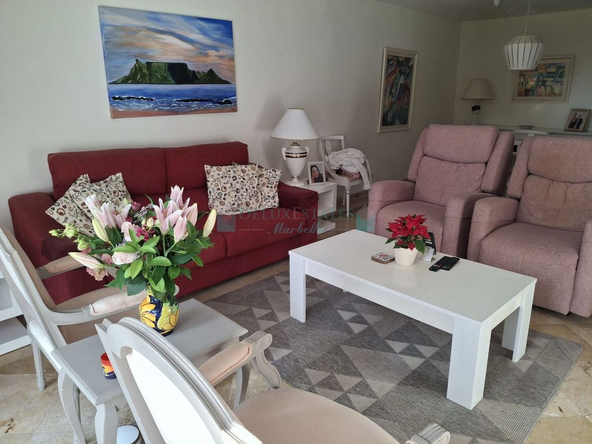 Adosado en venta en Atalaya, Estepona