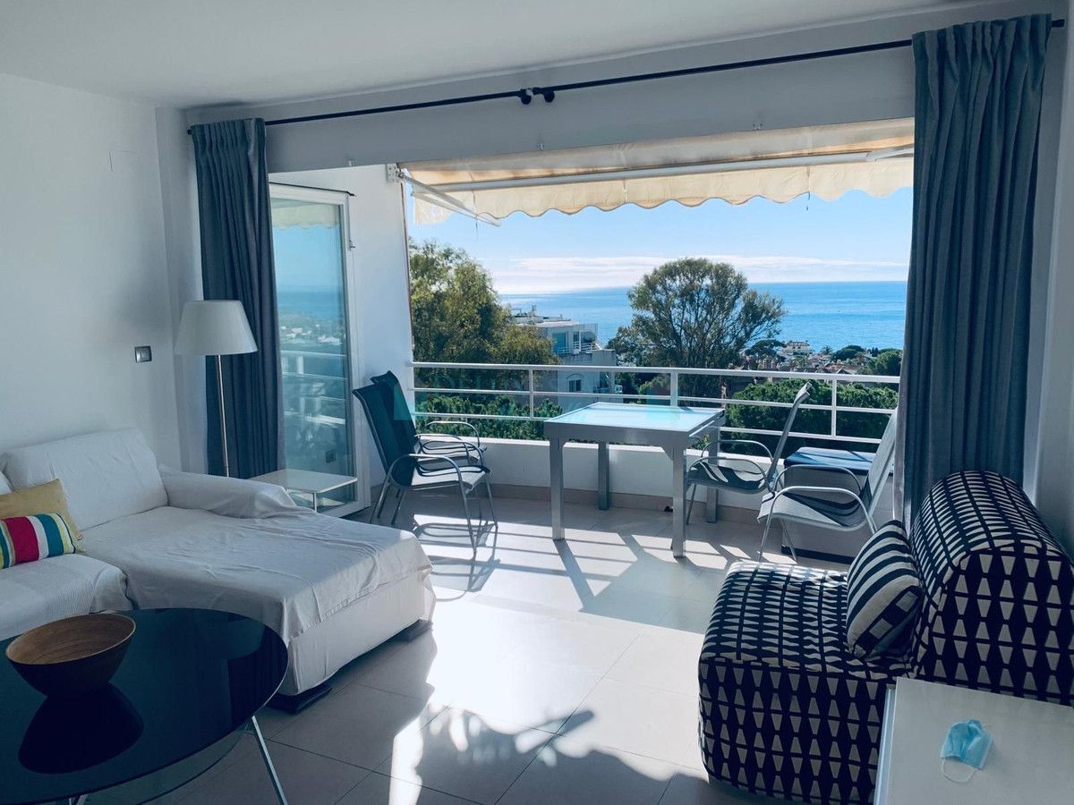 Apartment for sale in Costabella, Marbella East