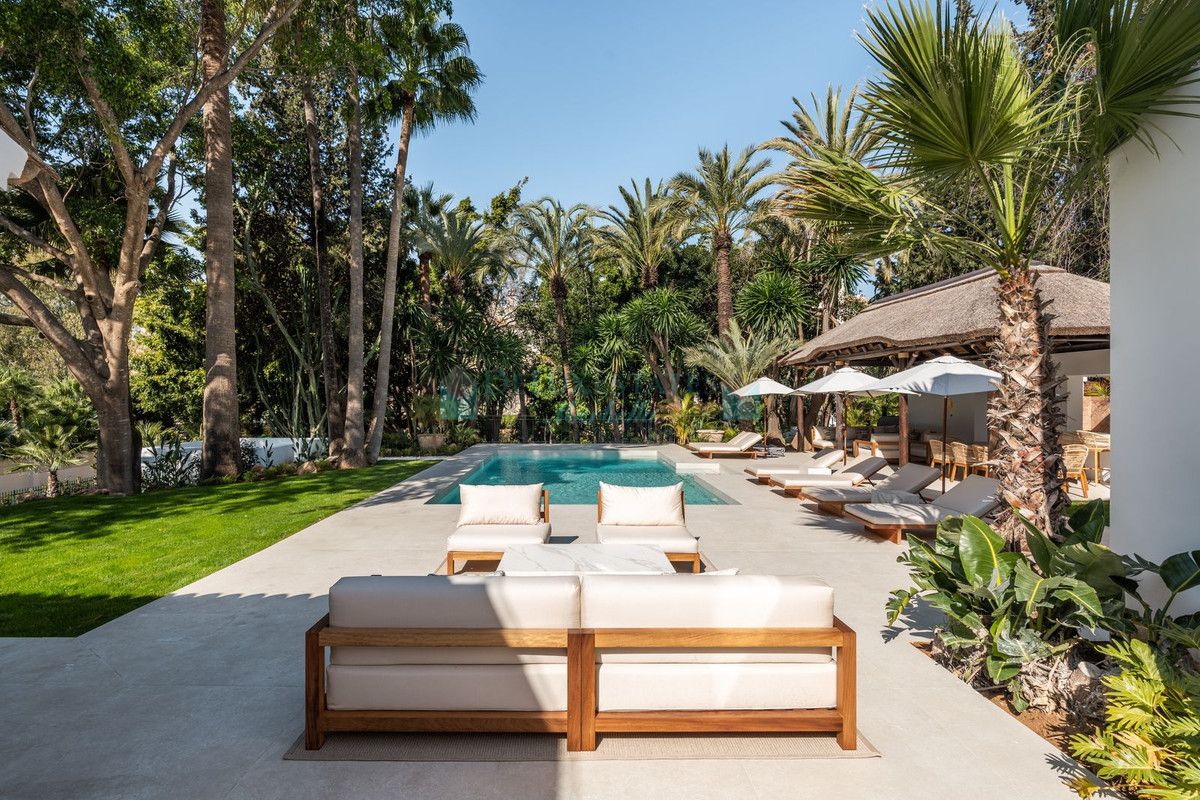 Villa en alquiler en Las Brisas, Nueva Andalucia