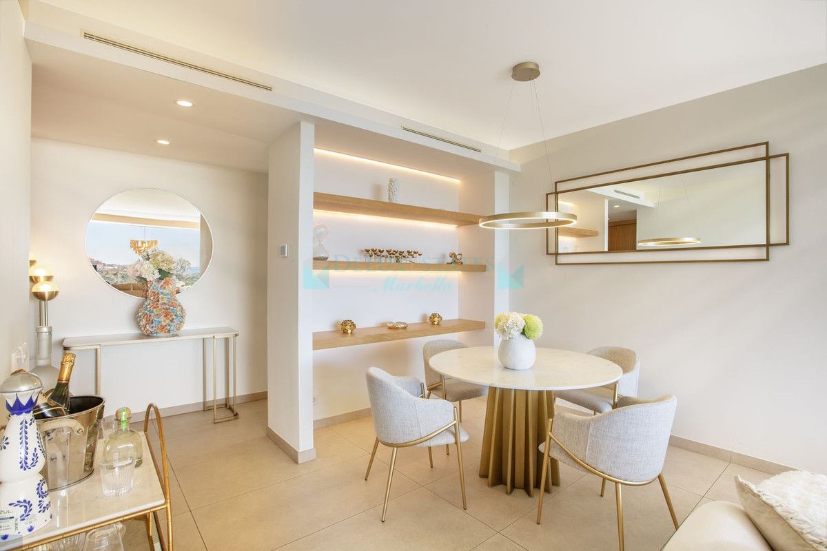 Penthouse for sale in La Quinta, Benahavis