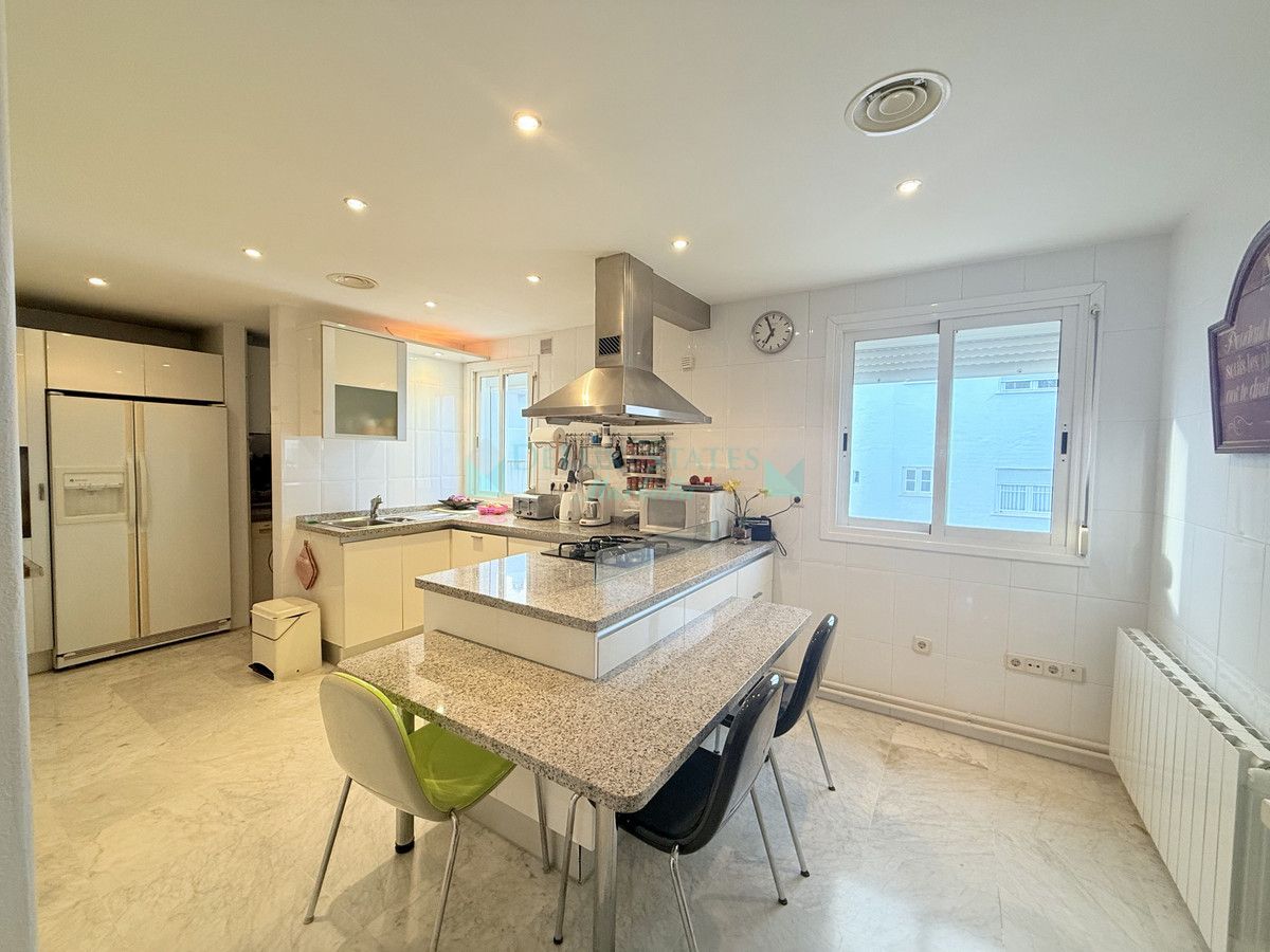 Penthouse for sale in Marbella Golden Mile