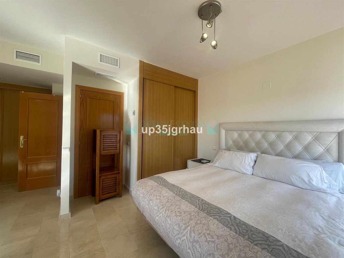 Penthouse for sale in Selwo, Estepona