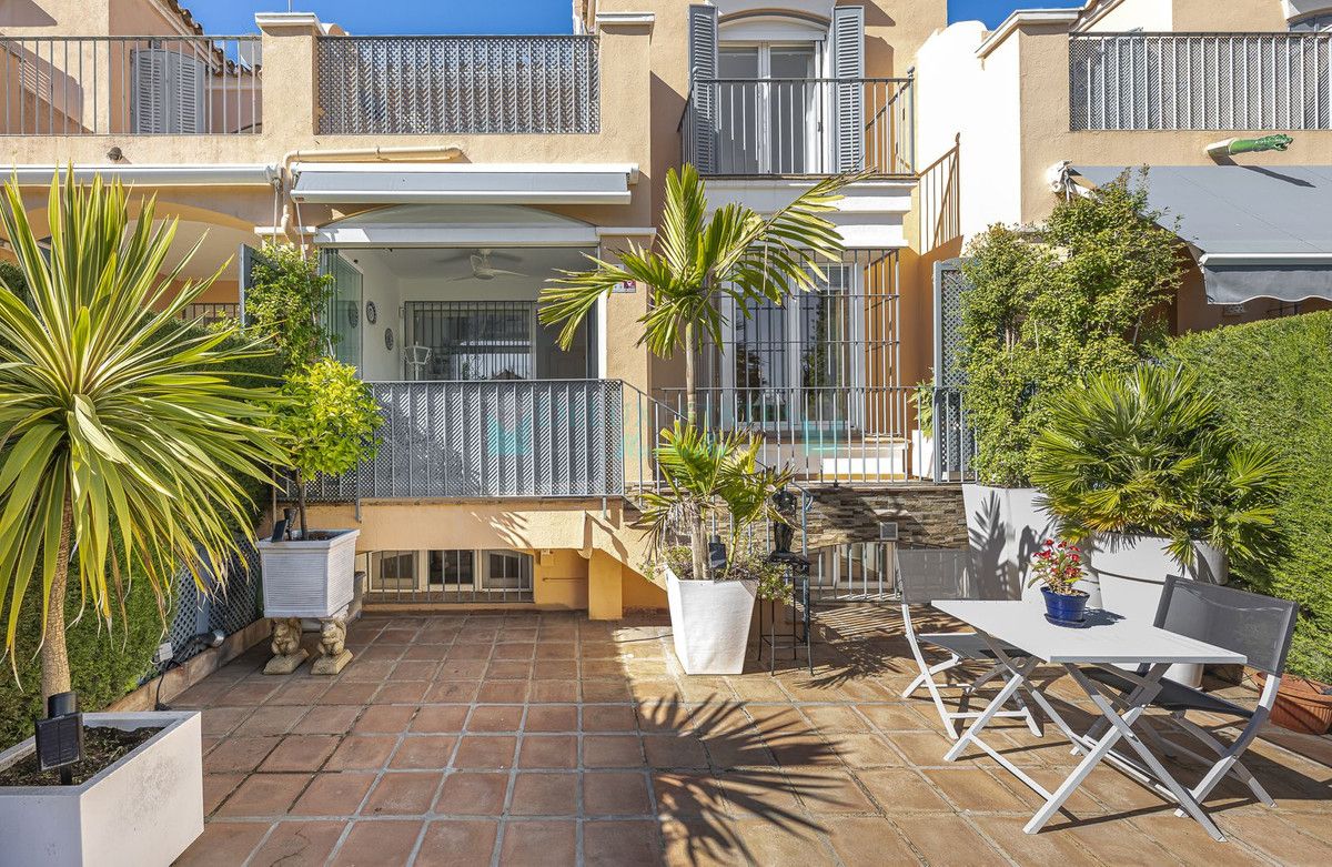 Town House for sale in Marbella