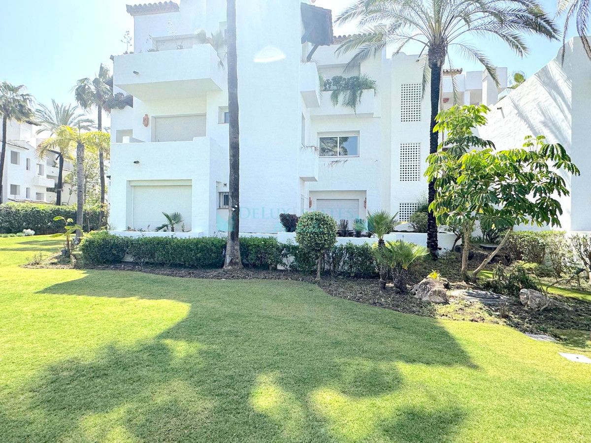 Ground Floor Apartment for sale in Costalita, Estepona