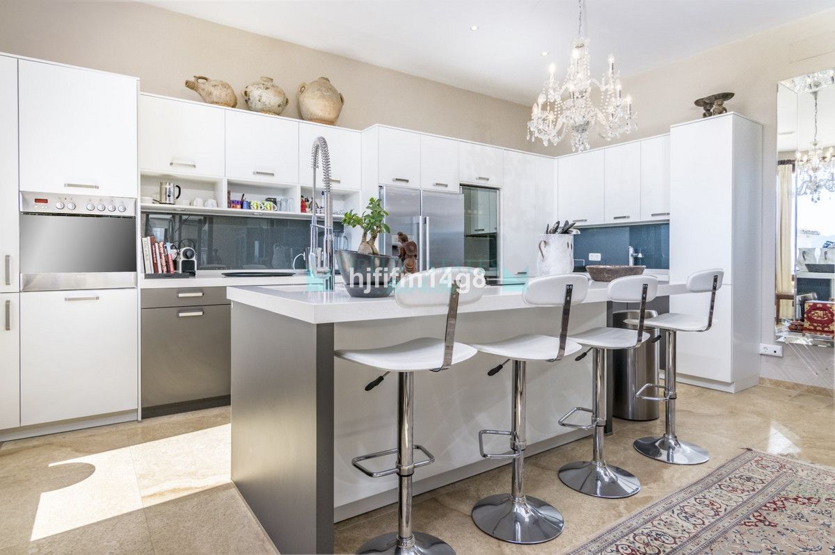 Town House for sale in La Heredia, Benahavis