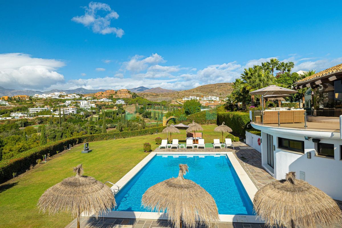 Villa en venta en Los Flamingos, Benahavis