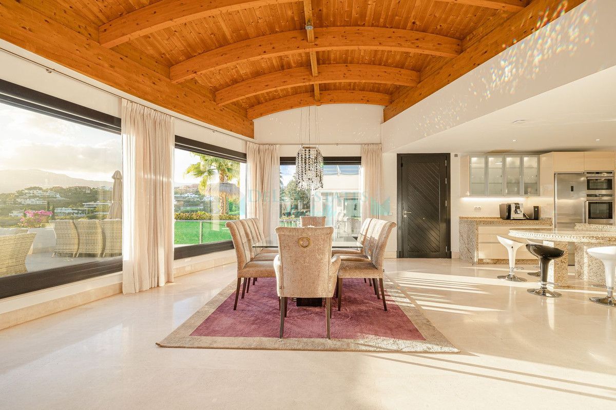 Villa en venta en Los Flamingos, Benahavis