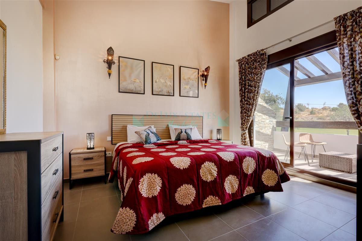 Town House for rent in Estepona