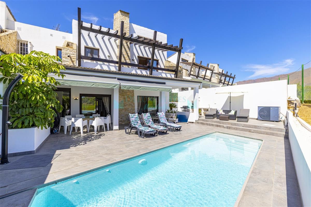 Town House for rent in Estepona