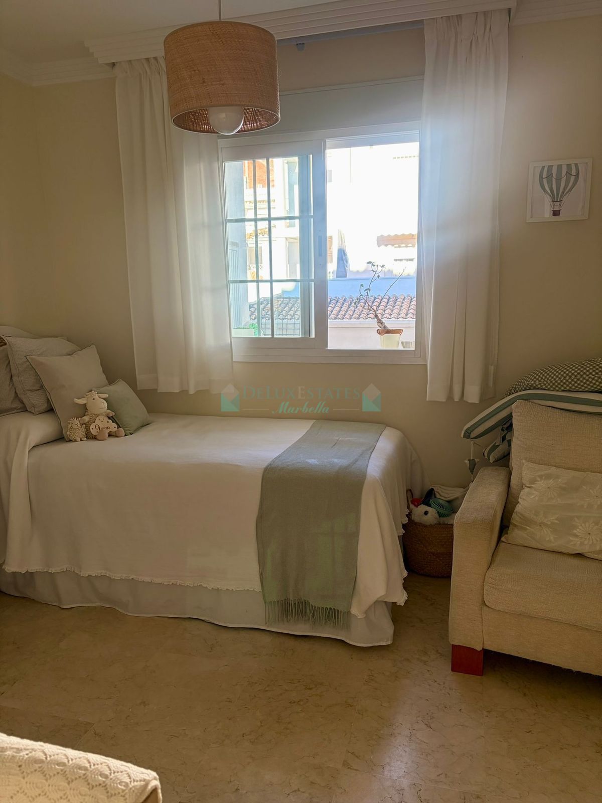 Apartment for sale in Rio Real, Marbella East