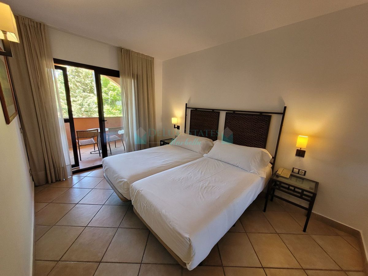 Apartment for sale in Bel Air, Estepona