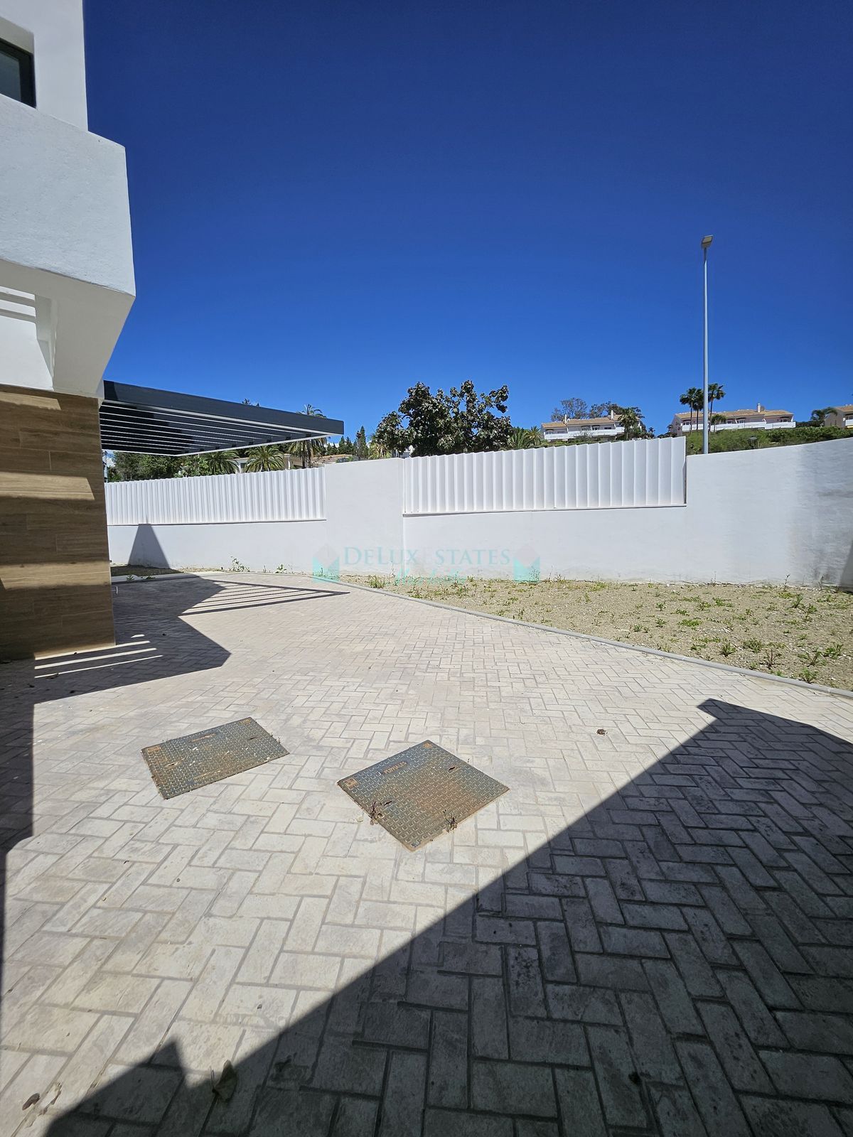 Semi Detached Villa for sale in Atalaya, Estepona
