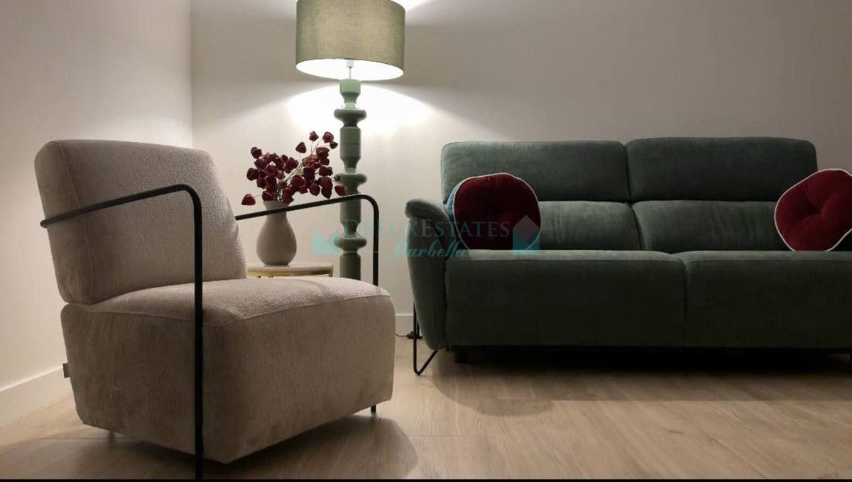 Villa en venta en Costabella, Marbella Este