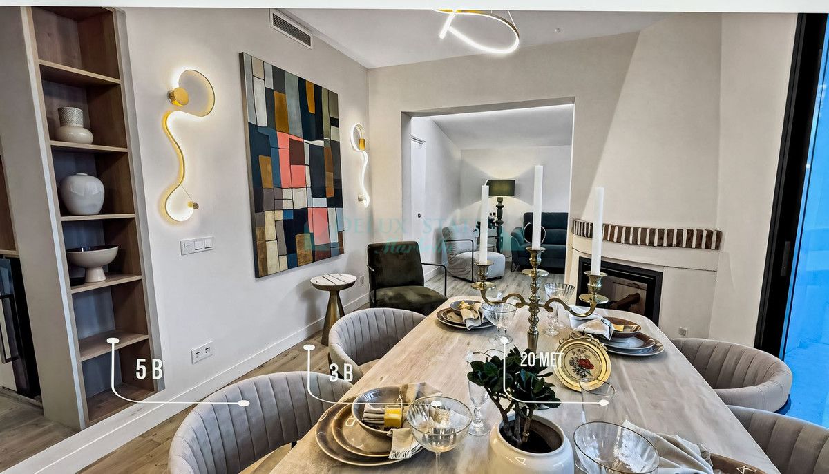 Villa en venta en Costabella, Marbella Este