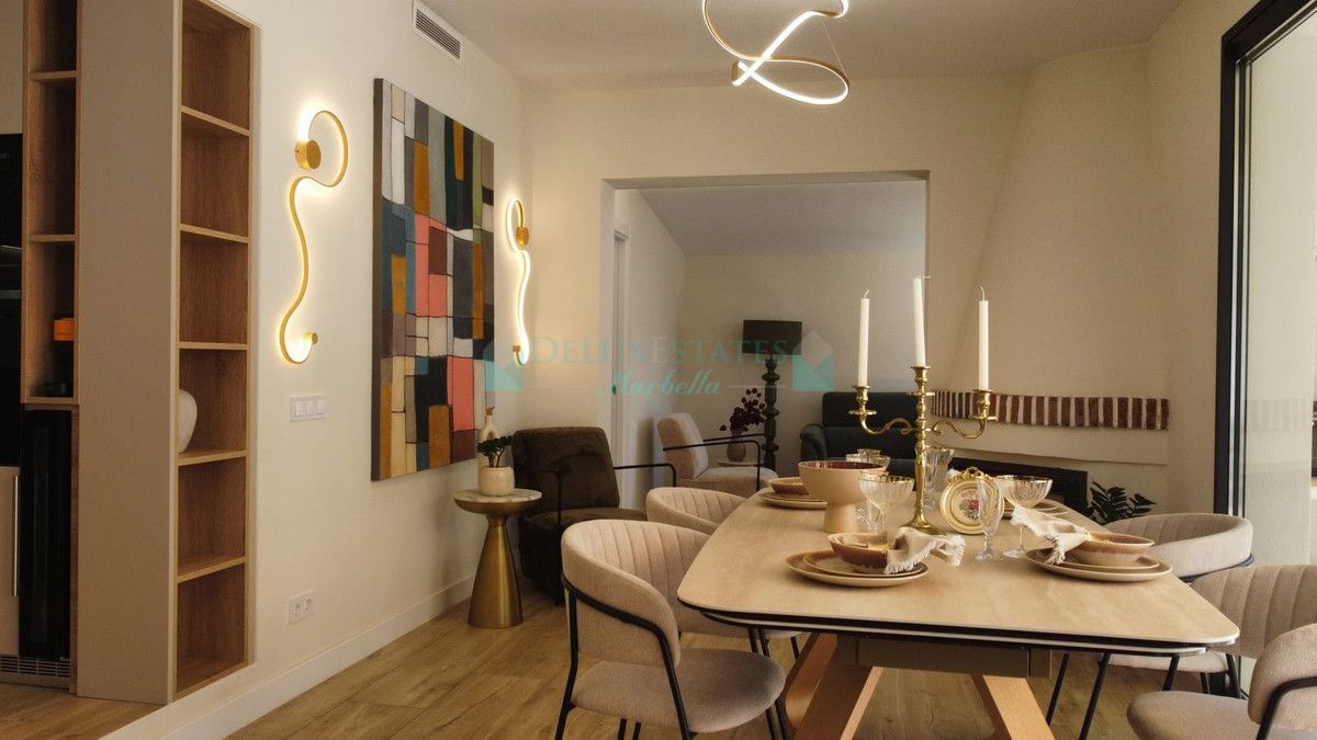 Villa en venta en Costabella, Marbella Este