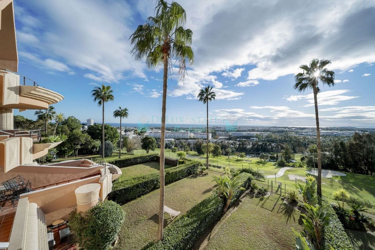 Apartment for sale in Nueva Andalucia