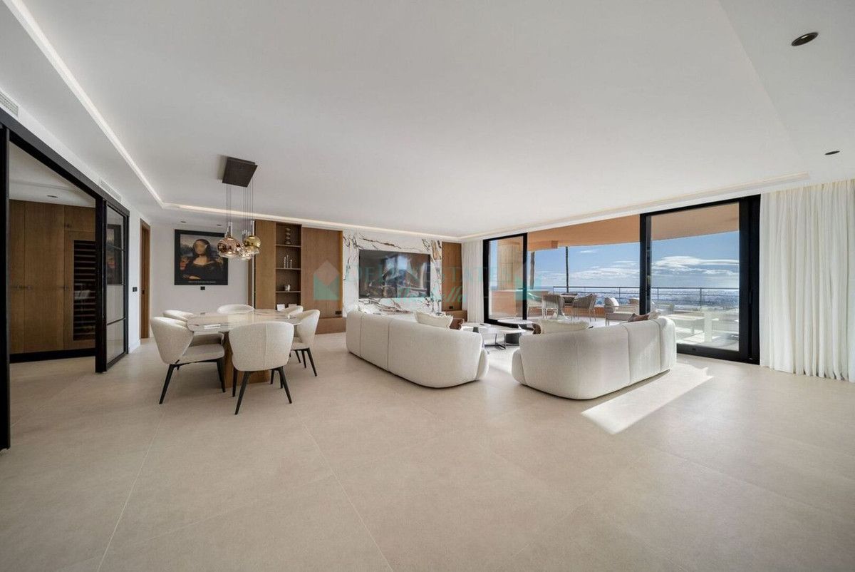 Apartment for sale in Nueva Andalucia