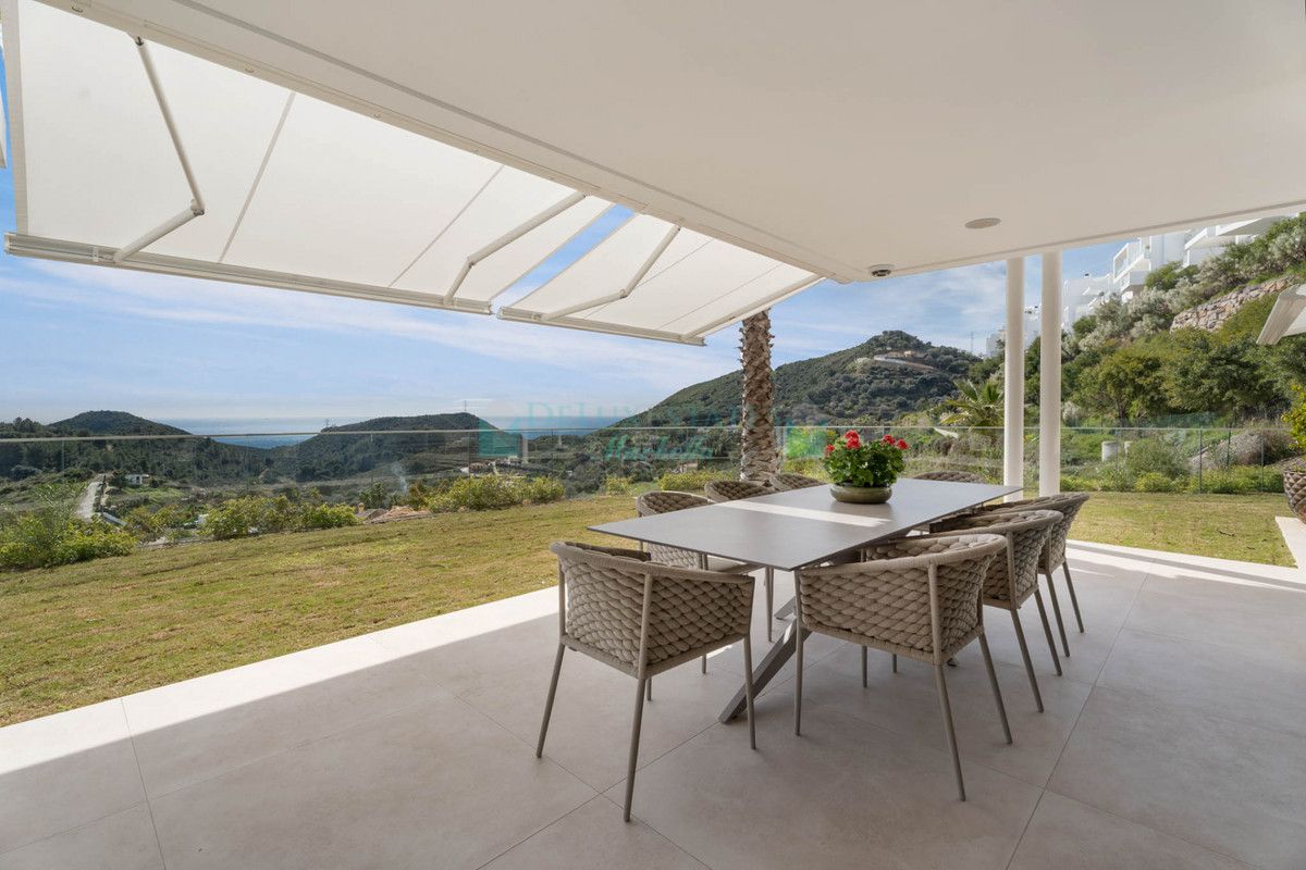 Ground Floor Apartment for sale in Ojen