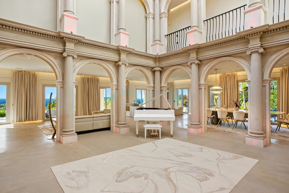 Villa for sale in Sierra Blanca, Marbella Golden Mile