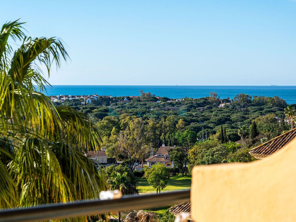 Apartment for sale in Elviria, Marbella East