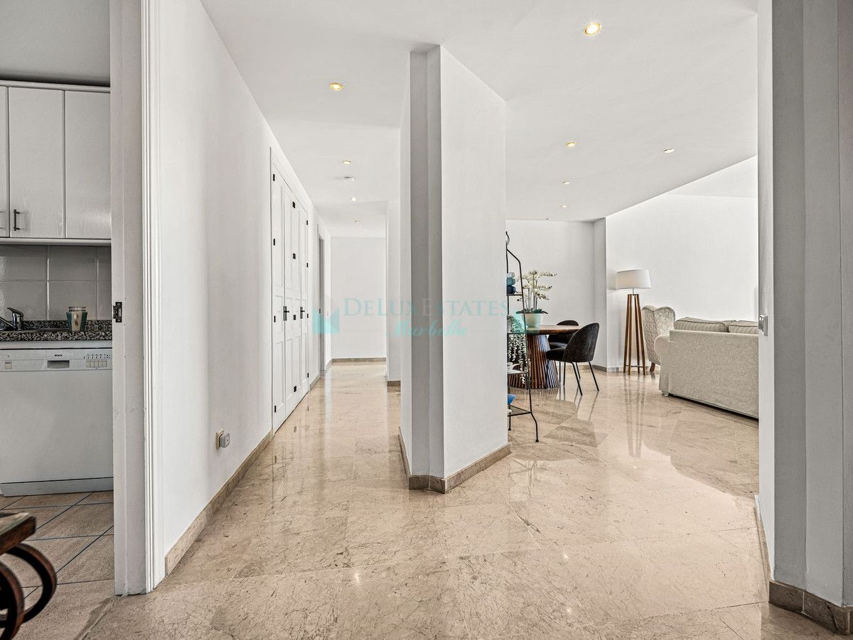 Apartment for sale in Elviria, Marbella East