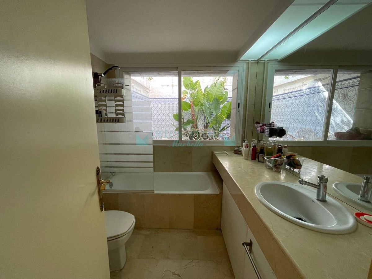 Ground Floor Apartment for sale in Marbella