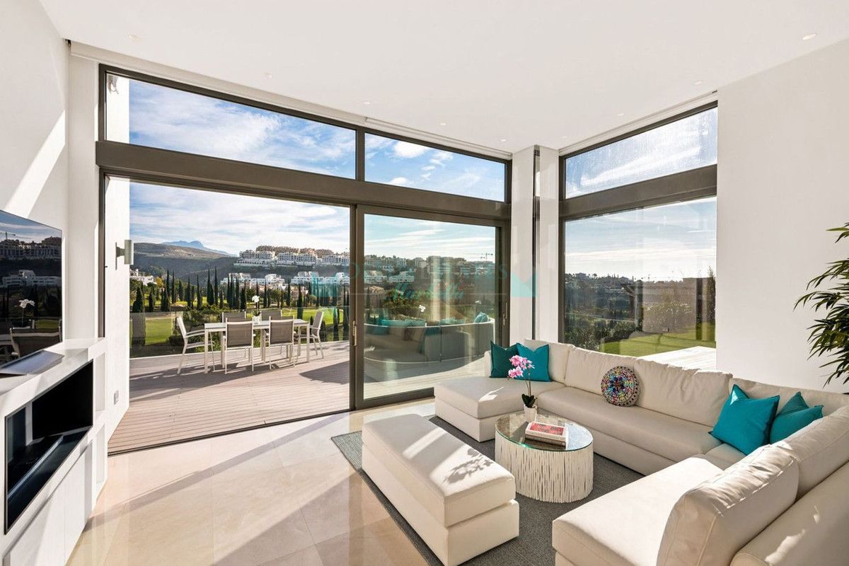 Villa for rent in Los Flamingos, Benahavis